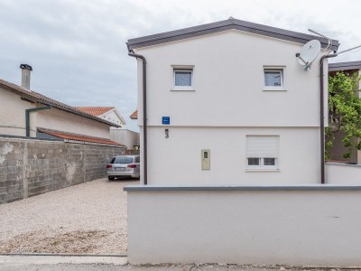 Apartment Two bedroom apartment with terrace Vir A-18560-a in Vir - Apartment