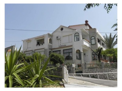 Apartment Two bedroom apartment with terrace and sea view Barbat, Rab A-22564-a - Outdoor photo 2