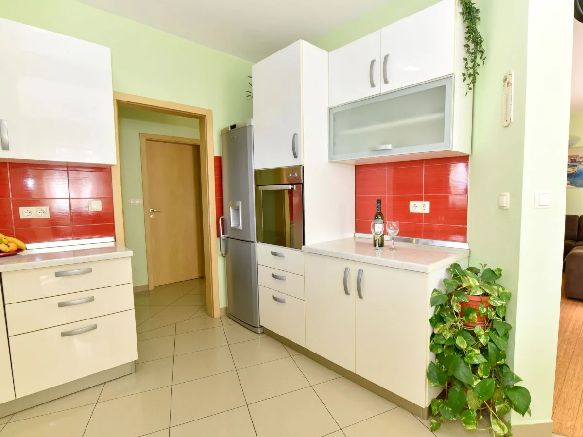 Apartment Three bedroom apartment with terrace Bibinje, Zadar A-22677-a