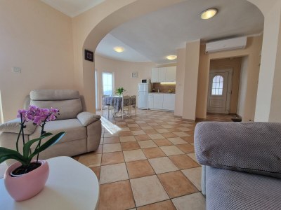 Apartment Two bedroom apartment with balcony and sea view Crikvenica A-22514-a - Outdoor photo 7