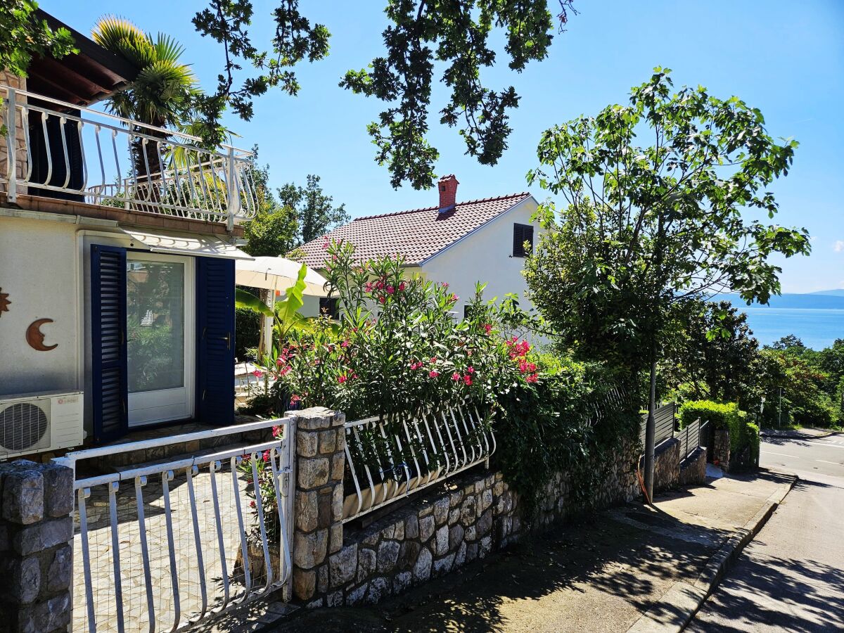 Apartment Two bedroom apartment with terrace and sea view Njivice, Krk A-23004-a