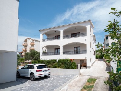 Apartment Two bedroom apartment with terrace and sea view Okrug Gornji, Čiovo A-23497-a in Okrug Gornji - Apartment