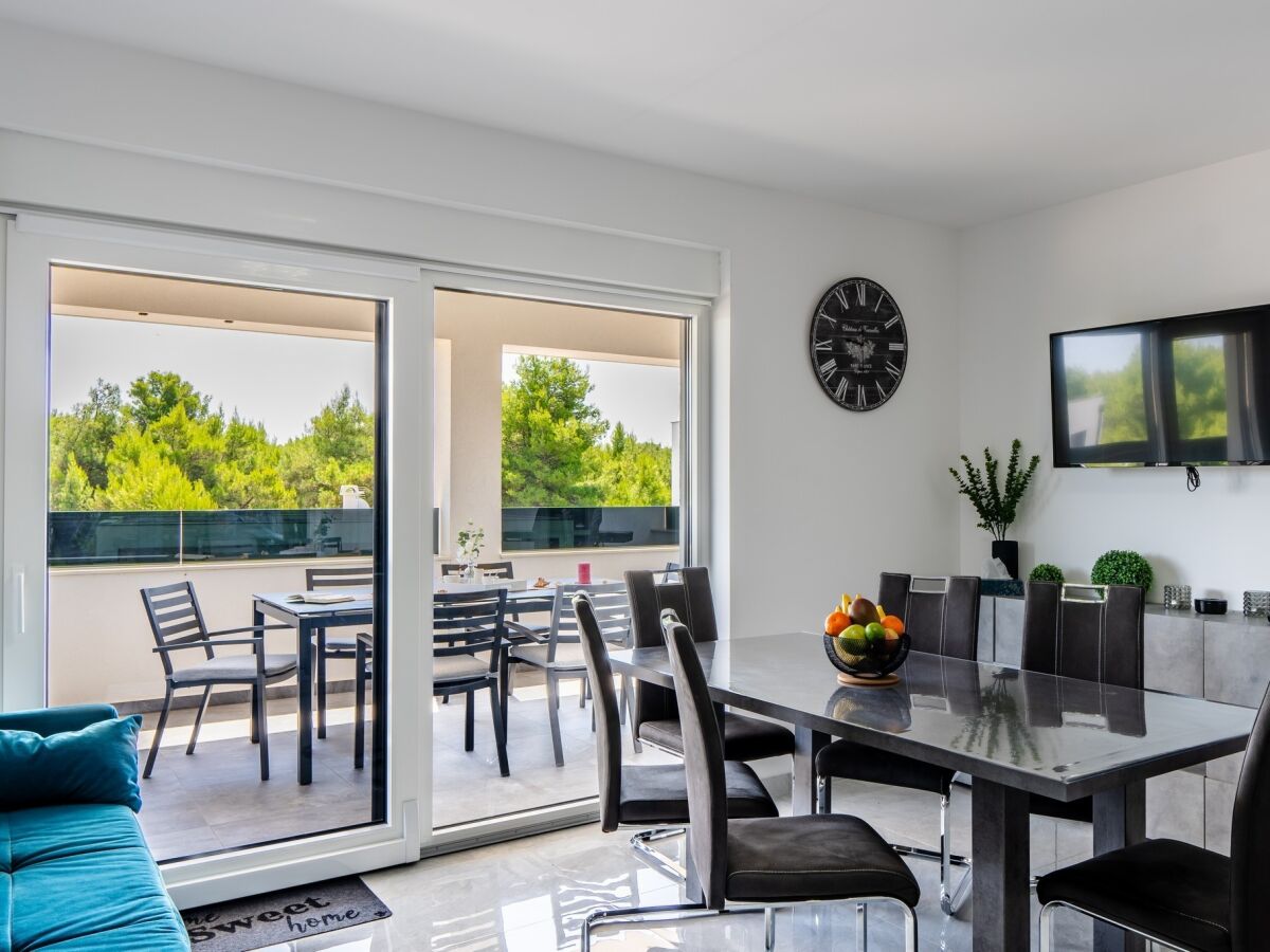 Apartment Two bedroom apartment with terrace and sea view Vir - Lozice, Vir A-23514-a