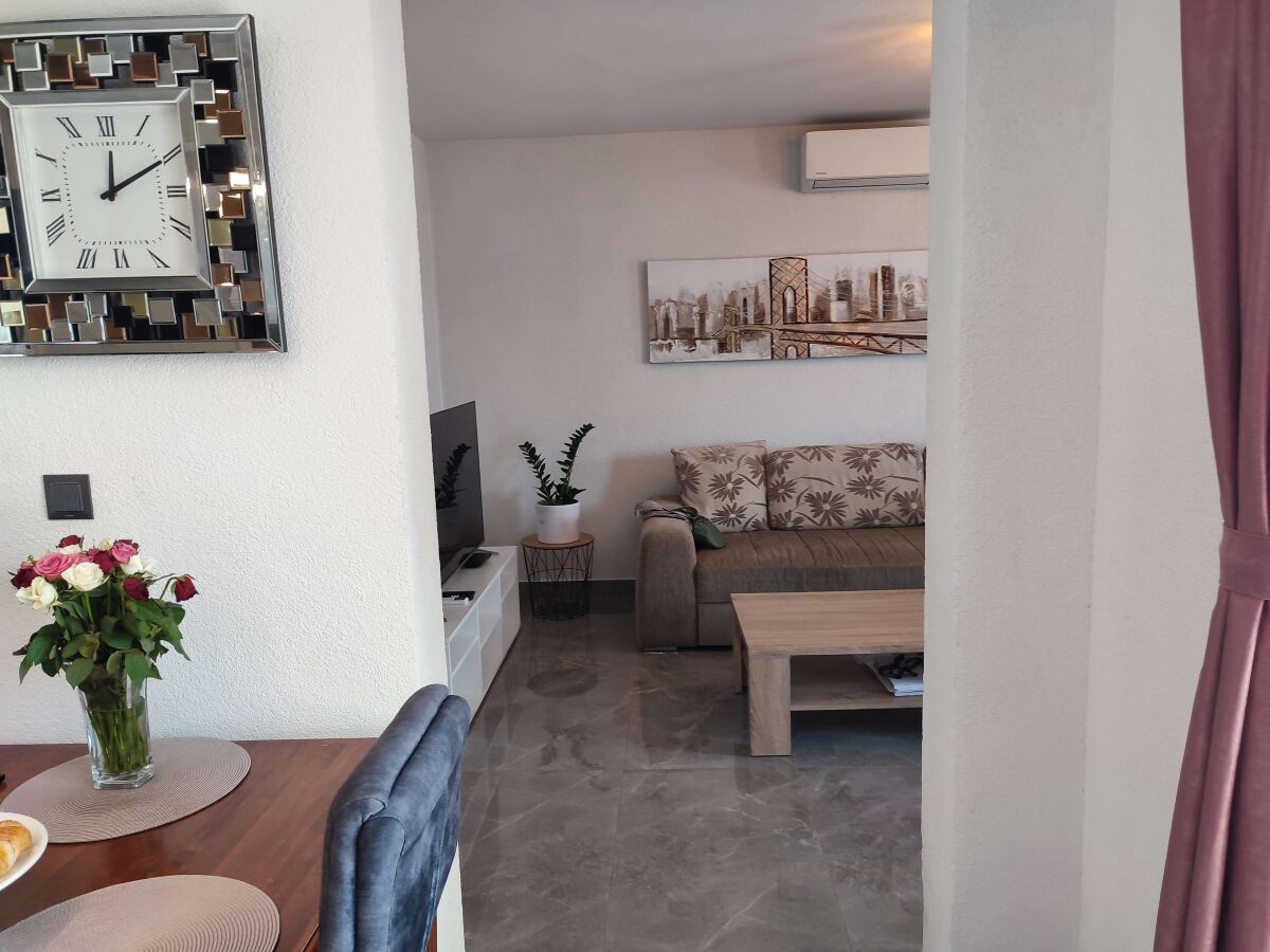 Apartment Three bedroom apartment with terrace and sea view Dugi Rat, Omiš A-23115-a - Outdoor photo 5