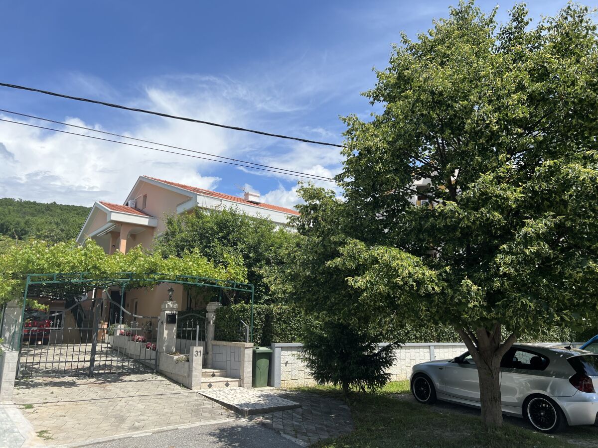 Apartment Two bedroom apartment with terrace Dramalj, Crikvenica A-23261-a - Outdoor photo 2