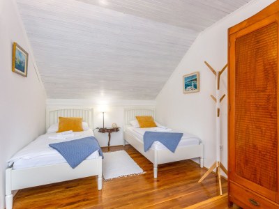 Holiday house Four-bedroom house with terrace Risika, Krk K-23314 - Outdoor photo 28