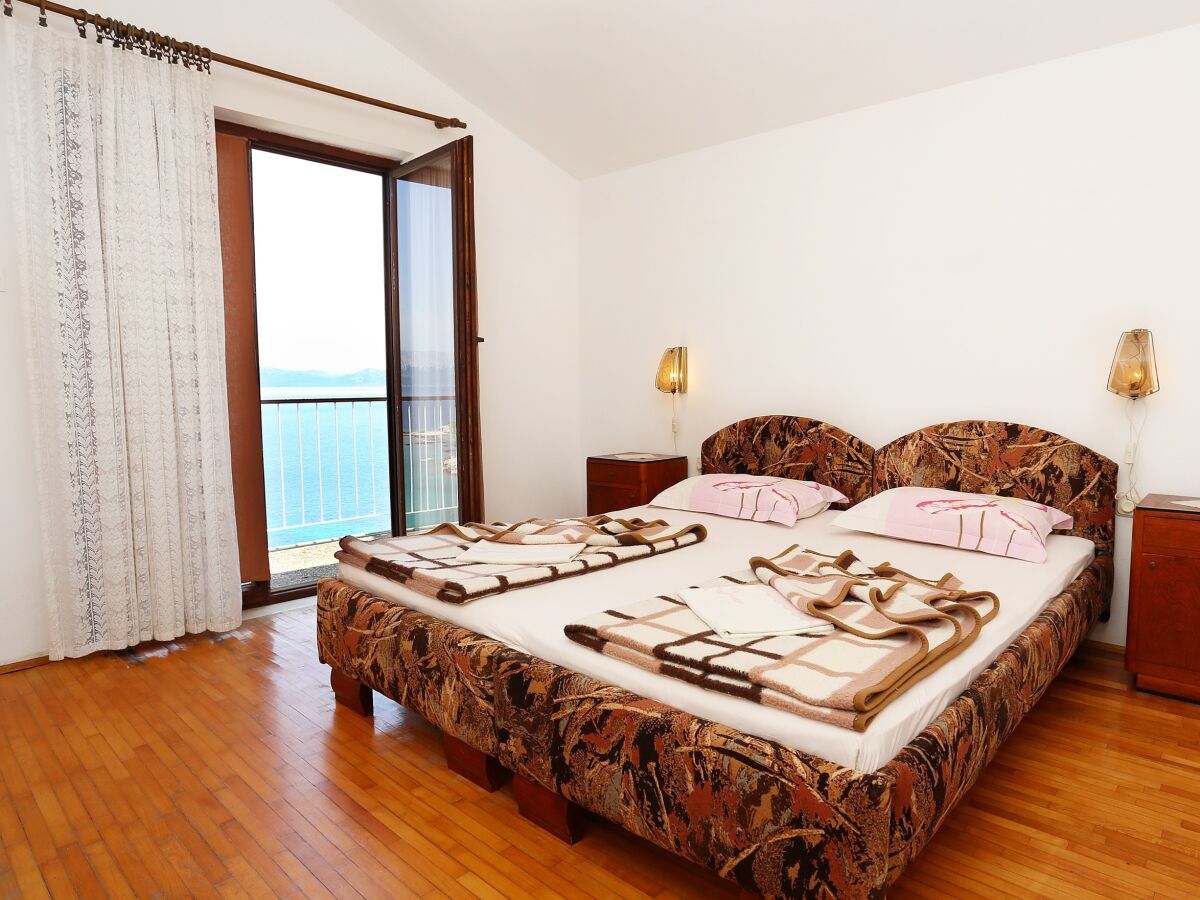 Holiday room near beach Trpanj, Pelješac S-258-a