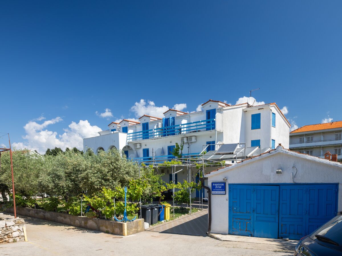 Apartment Studio flat with balcony Sućuraj, Hvar AS-6852-f - Outdoor photo 2