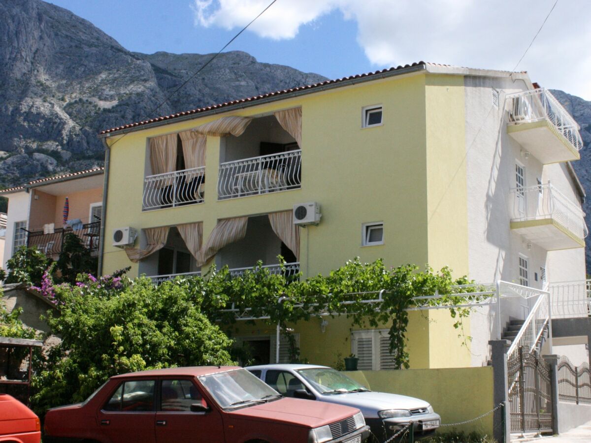 Apartment Studio flat with terrace and sea view Baška Voda, Makarska AS-6827-a