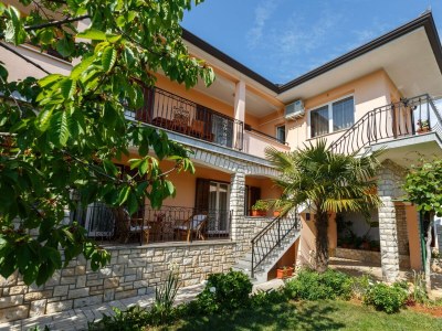 Apartment Three bedroom apartment with terrace Rovinj A-14153-a - Outdoor photo 3