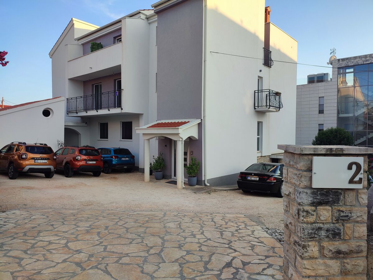 Apartment Two bedroom apartment with terrace and sea view Zadar - Diklo, Zadar A-16369-b - Outdoor photo 2