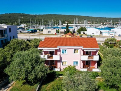 Apartment Two bedroom apartment with balcony Bibinje, Zadar A-14280-a in Bibinje - Apartment