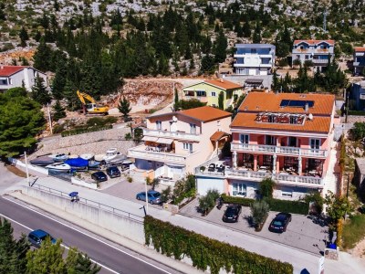 Apartment One bedroom apartment with terrace and sea view Starigrad, Paklenica A-16421-c in Starigrad-Paklenica - Apartment