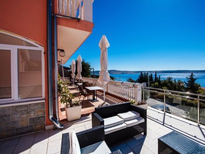 Apartment Studio flat with balcony and sea view Starigrad, Paklenica AS-16421-a - Outdoor photo 5