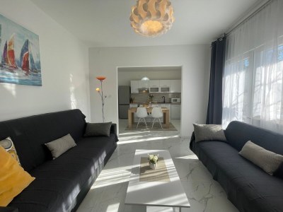 Apartment Two bedroom apartment near beach Vinišće, Trogir A-16485-a - Outdoor photo 5
