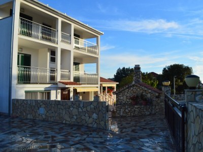 Apartment Three bedroom apartment with terrace Cove Ljubljeva, Trogir A-14314-e - Outdoor photo 6