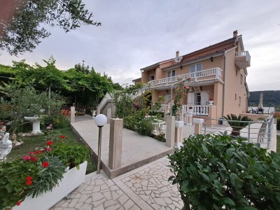 Apartment Two bedroom apartment with terrace and sea view Supetarska Draga - Donja, Rab A-14425-d - Outdoor photo 7