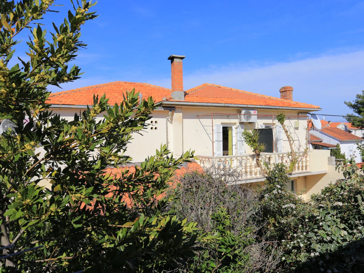 Apartment Two bedroom apartment with balcony and sea view Supetar, Brač A-16656-b - Outdoor photo 3