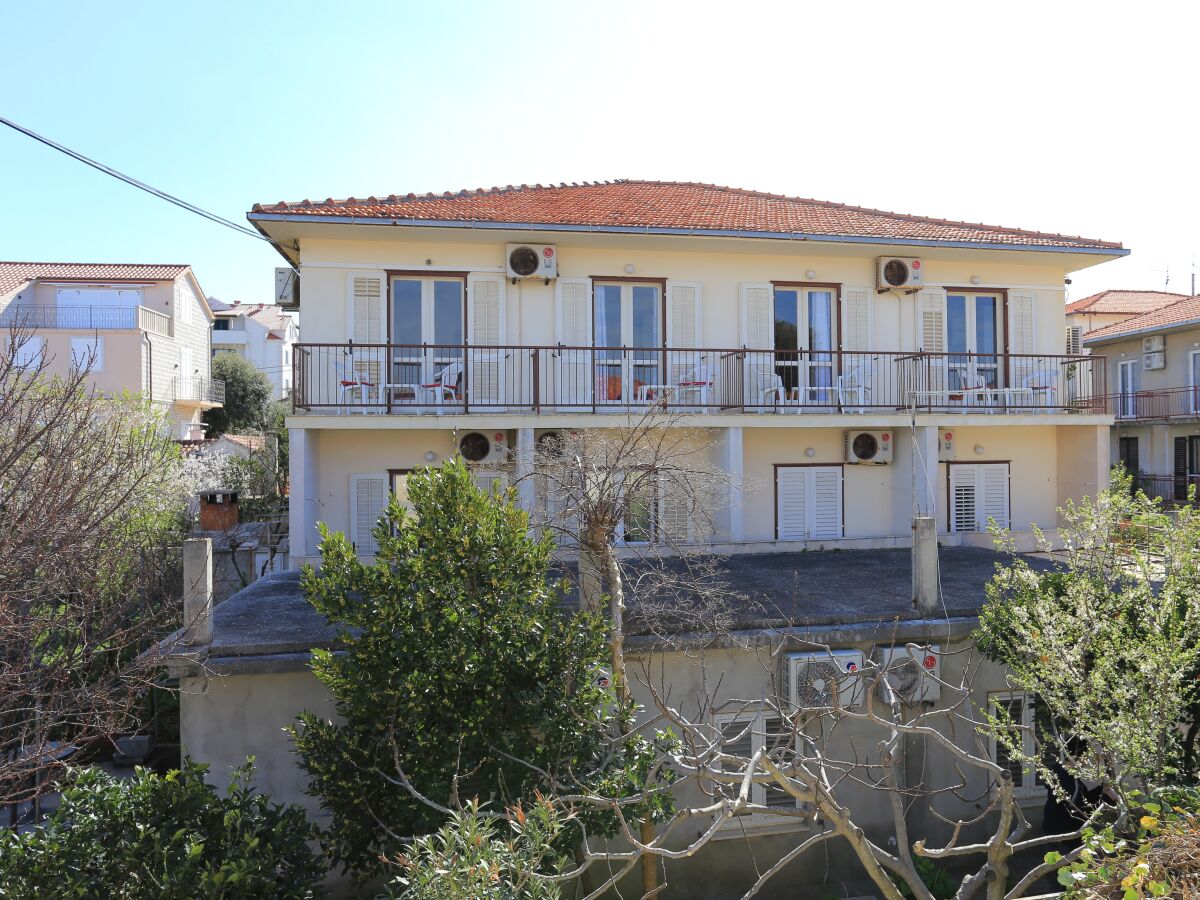 Apartment Two bedroom apartment with balcony and sea view Supetar, Brač A-16656-c - Outdoor photo 4