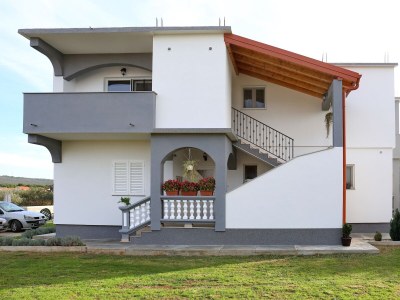 Apartment Two bedroom apartment with terrace Bibinje, Zadar A-14436-b - Outdoor photo 2
