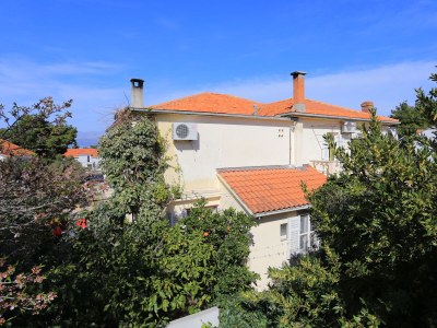 Apartment Studio flat with balcony Supetar, Brač AS-16656-a in Supetar - Apartment