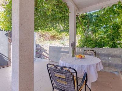 Apartment Studio flat with terrace Cove Vela Stiniva, Hvar AS-14511-a in Zastražišće - Apartment