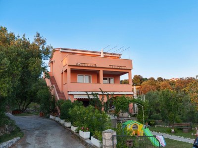 Apartment Two bedroom apartment with terrace and sea view Supetarska Draga - Gonar, Rab A-16738-a - Outdoor photo 2