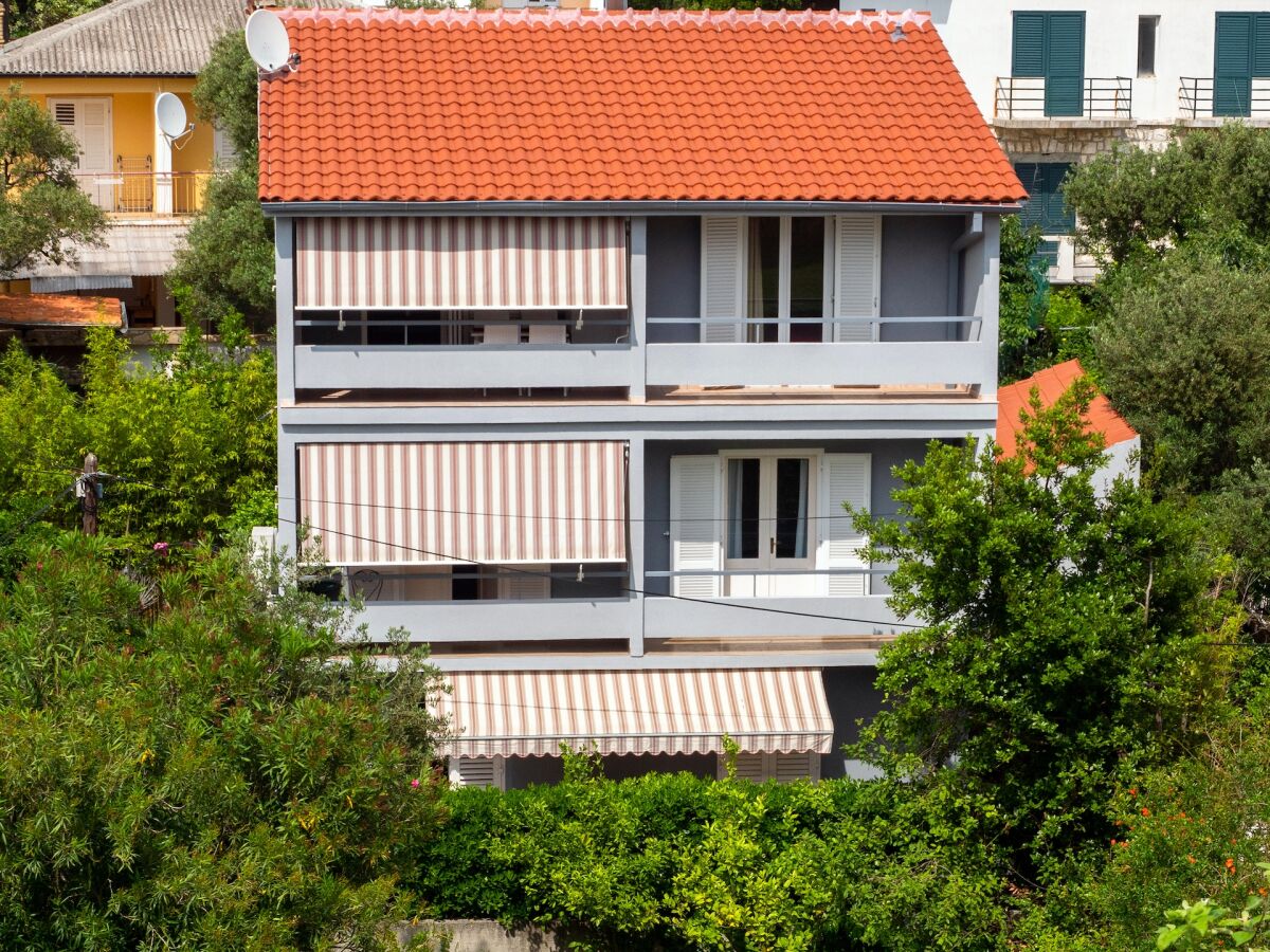 Apartment Apartments by the sea Rab - 14515