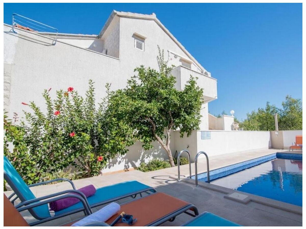 Apartment Two bedroom apartment with terrace and sea view Supetar, Brač A-16774-b - Outdoor photo 4