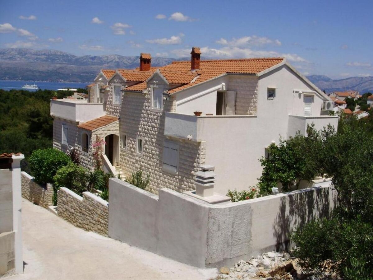 Apartment One bedroom apartment with terrace and sea view Supetar, Brač A-16774-c - Outdoor photo 3