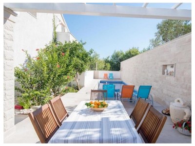 Apartment One bedroom apartment with terrace and sea view Supetar, Brač A-16774-c - Outdoor photo 6