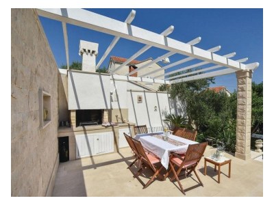 Apartment One bedroom apartment with terrace and sea view Supetar, Brač A-16774-c - Outdoor photo 8