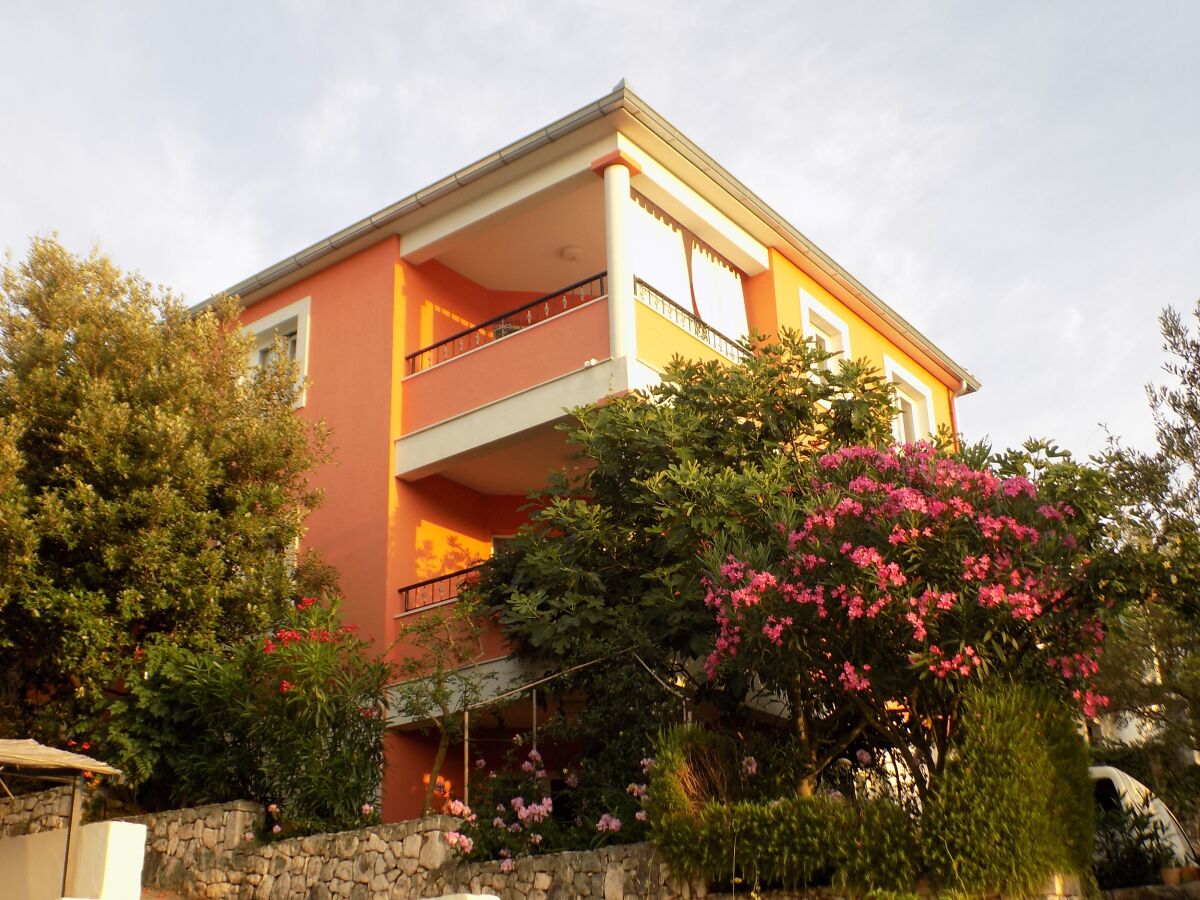 Apartment One bedroom apartment with terrace Vinišće, Trogir A-16928-b - Outdoor photo 2