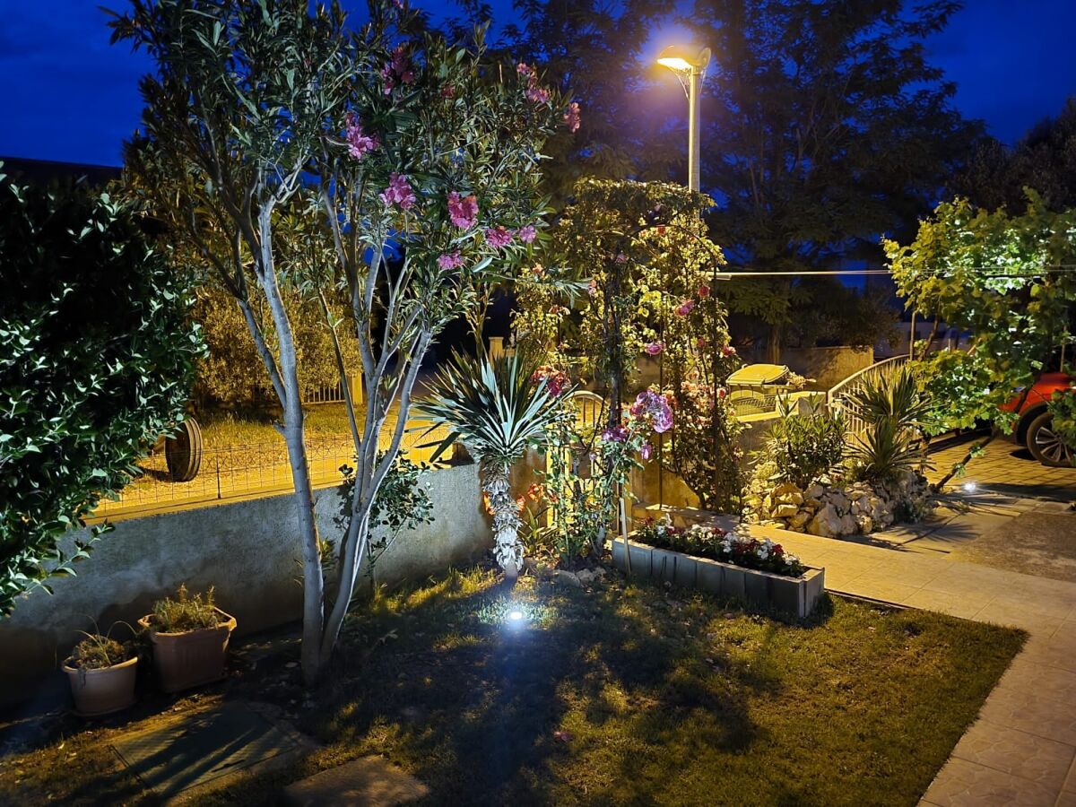 Apartment One bedroom apartment with terrace Nin, Zadar A-15861-b - Outdoor photo 3