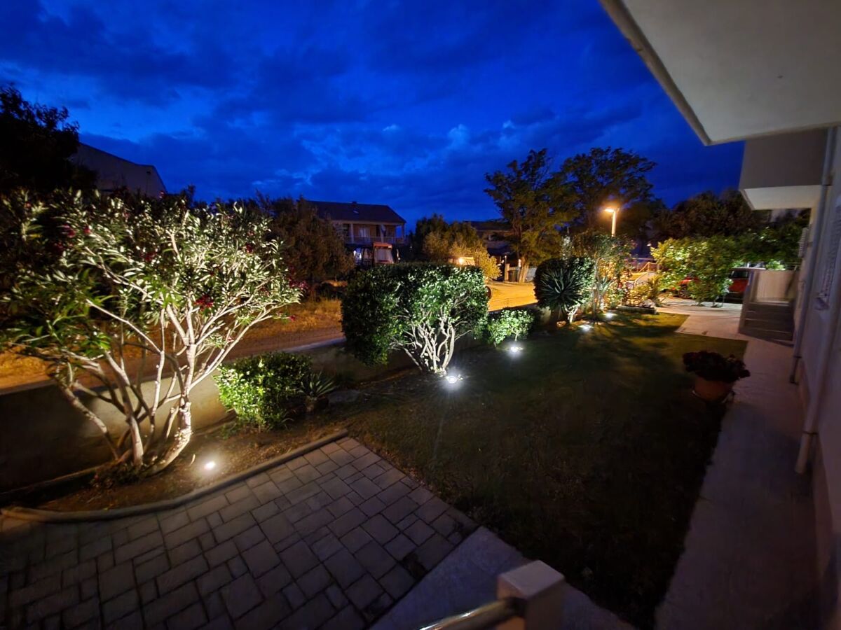 Apartment One bedroom apartment with terrace Nin, Zadar A-15861-b - Outdoor photo 5