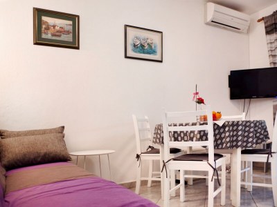 Apartment Two bedroom apartment with terrace Rogoznica A-15876-b in Rogoznica - Apartment