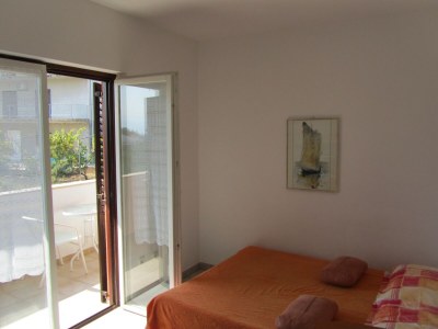 Apartment One bedroom apartment with balcony and sea view Slatine, Čiovo A-15916-c in Slatine - Apartment