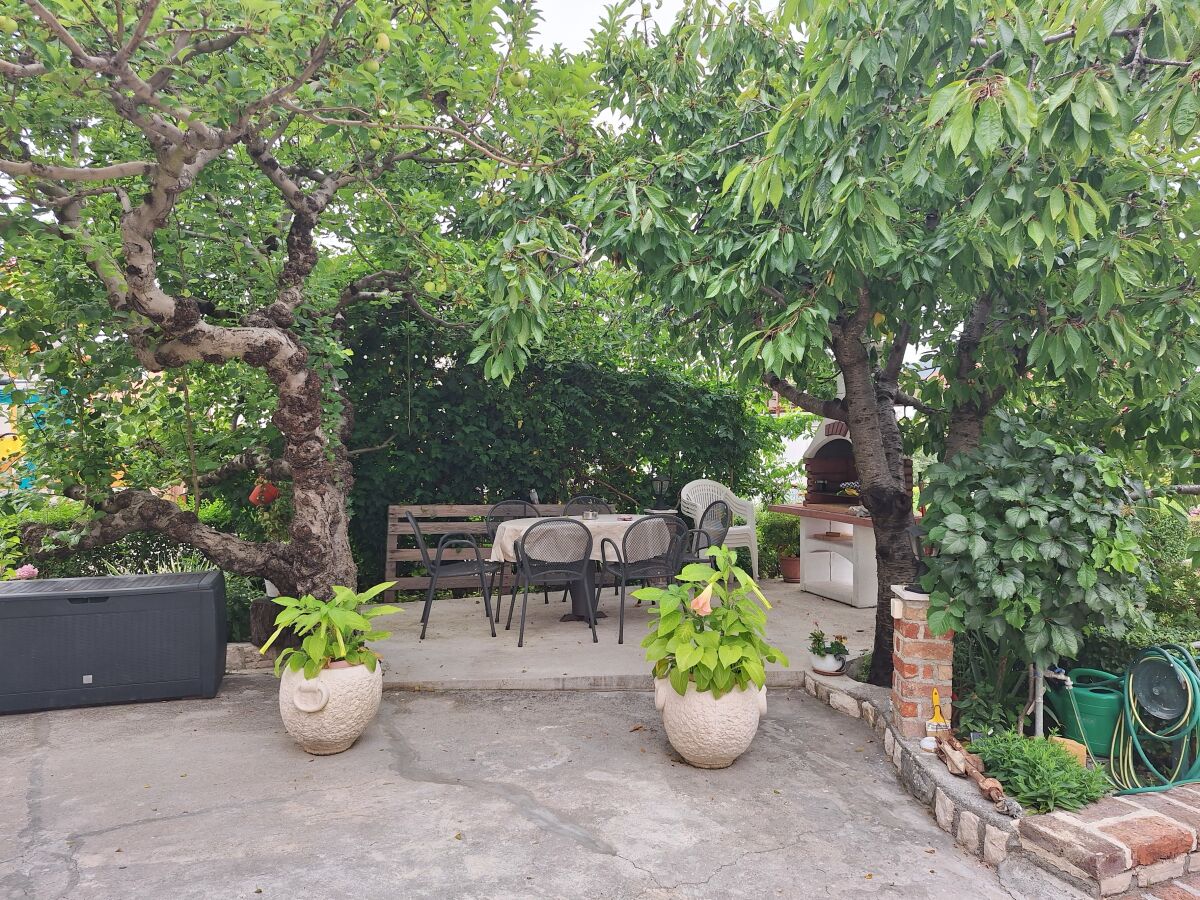 Apartment Two bedroom apartment with balcony and sea view Supetarska Draga - Donja, Rab A-15999-a - Outdoor photo 5