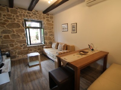Apartment Two bedroom apartment with terrace Kampor, Rab A-15518-b in Rab - Apartment