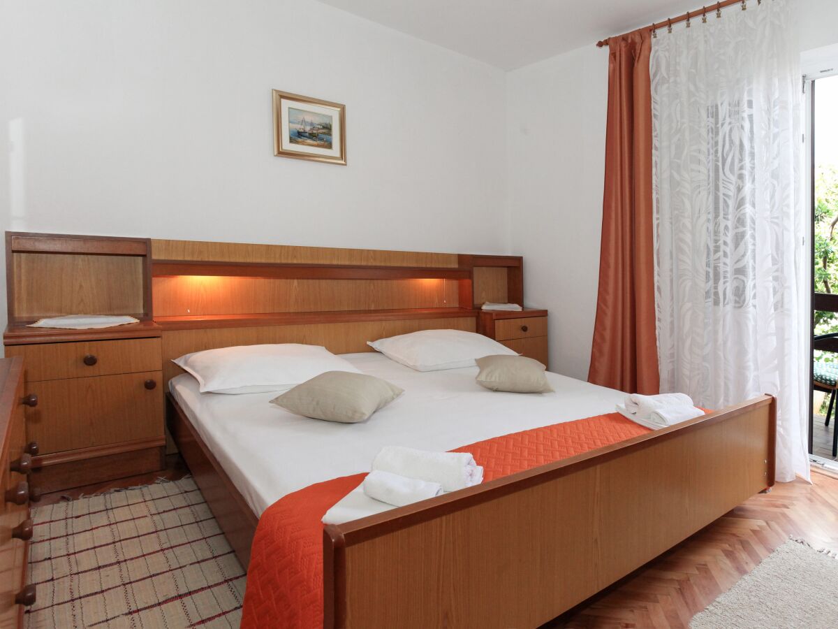 Apartment Two bedroom apartment with terrace Pag A-16016-b