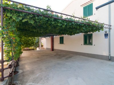 Apartment Two bedroom apartment with terrace Rogoznica A-15551-a - Outdoor photo 4