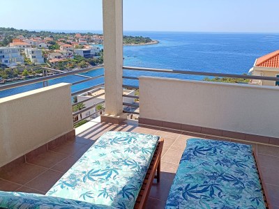 Apartment One bedroom apartment with terrace and sea view Kanica, Rogoznica A-16189-b in Rogoznica - Apartment