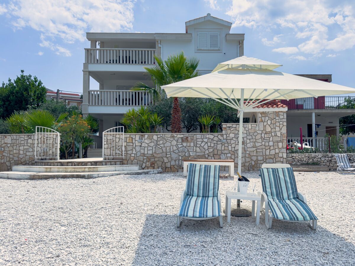Apartment Two bedroom apartment near beach Arbanija, Čiovo A-14825-b - Outdoor photo 2