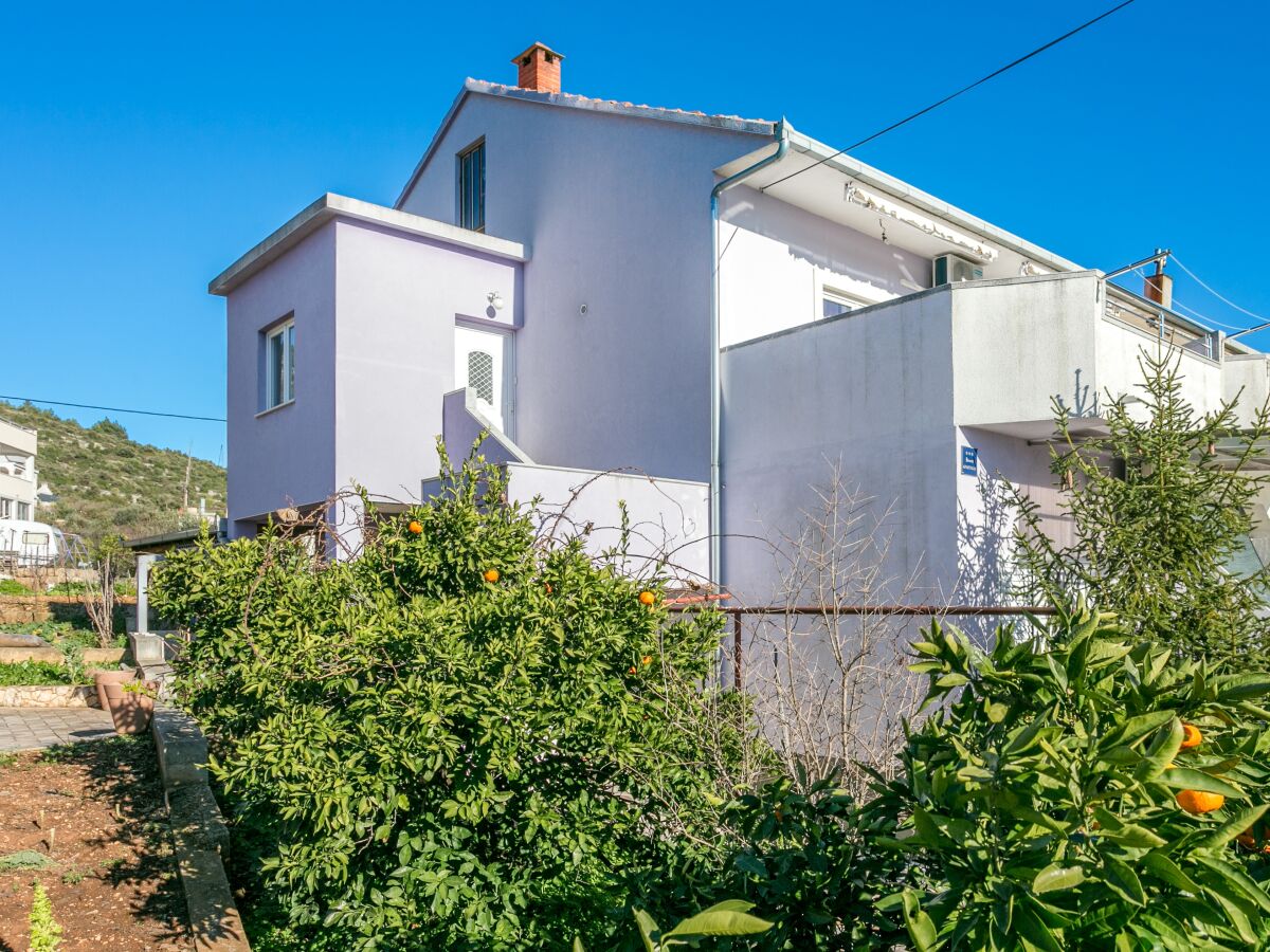 Apartment One bedroom apartment with terrace Marina, Trogir A-17013-a - Outdoor photo 5