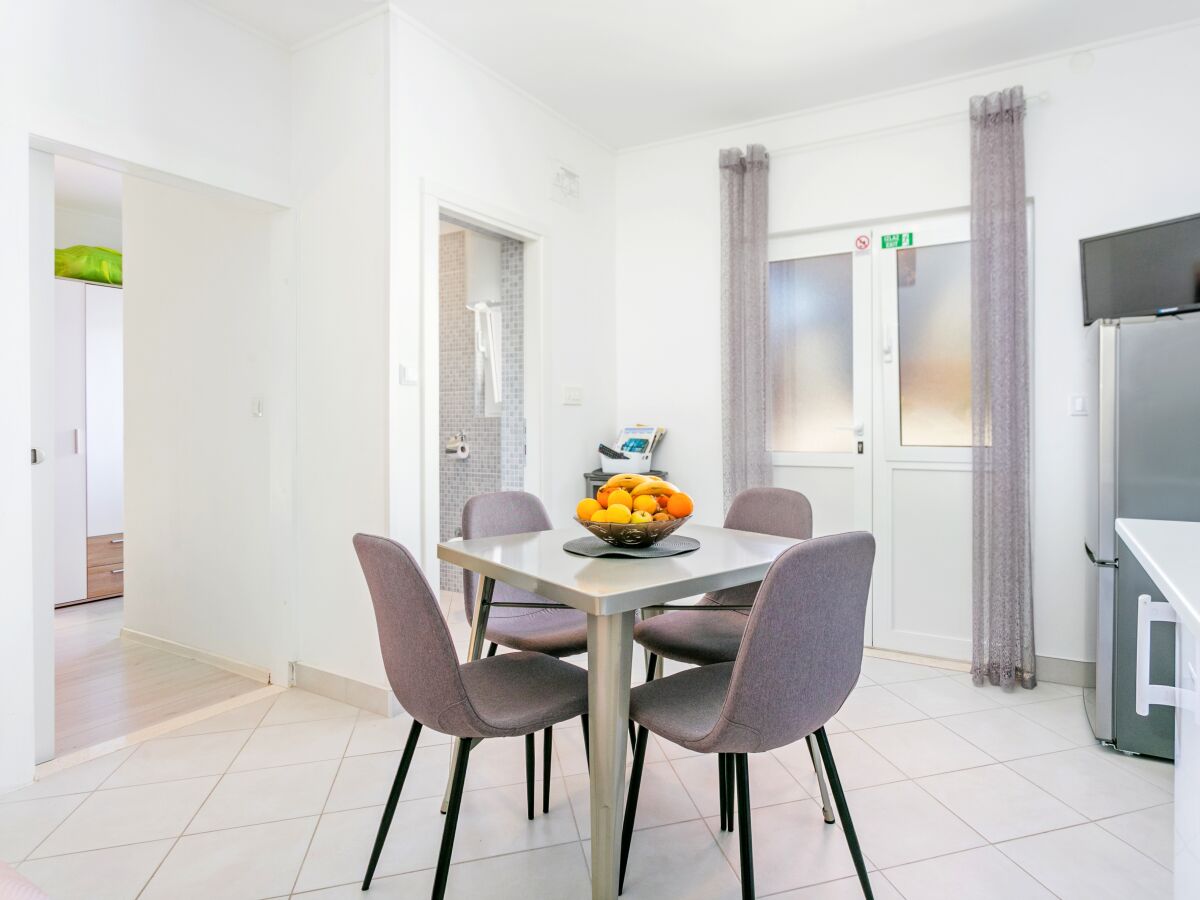 Apartment One bedroom apartment with terrace Marina, Trogir A-17013-b
