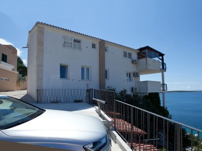 Apartment Two bedroom apartment with terrace and sea view Cove Ljubljeva, Trogir A-17122-a - Outdoor photo 7
