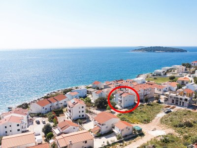 Apartment Two bedroom apartment with terrace and sea view Rogoznica A-17129-b - Outdoor photo 2