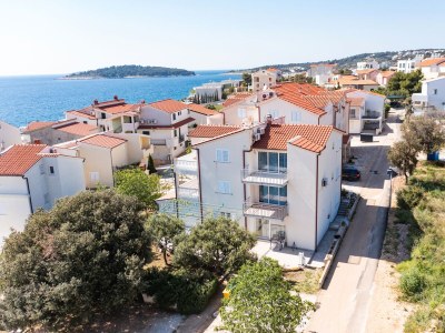 Apartment Two bedroom apartment with terrace and sea view Rogoznica A-17129-b - Outdoor photo 5