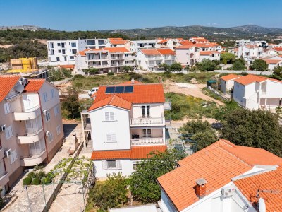 Apartment One bedroom apartment with terrace and sea view Rogoznica A-17129-c - Outdoor photo 7