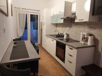 Apartment Two bedroom apartment with terrace and sea view Kampor, Rab A-15144-b - Outdoor photo 11